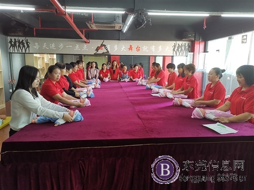 招40岁左右保姆**|5千起/包吃包住