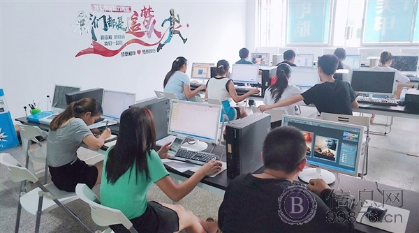   东莞凤岗塘厦清溪镇哪里有电脑培训学校，CAD绘图，平面设计培训，零基基础